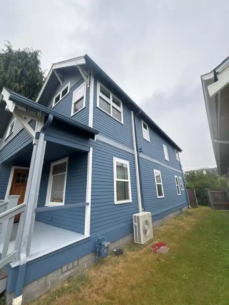 Professionally painted Everett area home exterior
